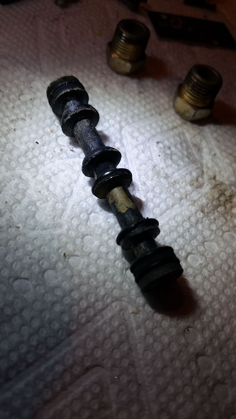 Disintegrating valve piston