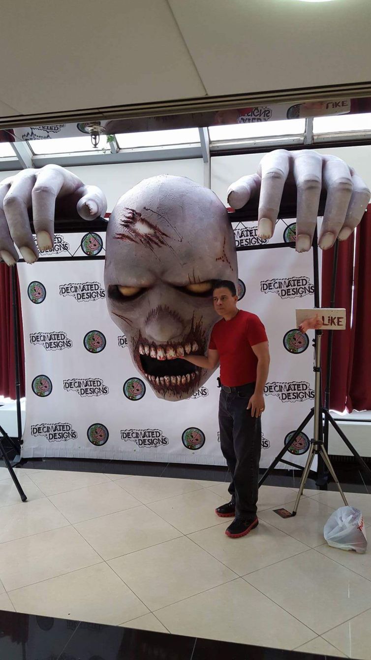 Zombie photo-op at CT HorrorFest