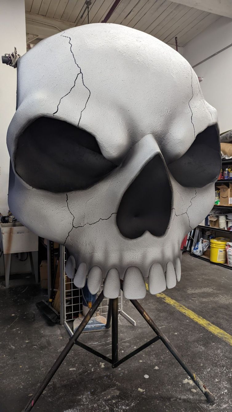 First skull with the upgraded fiber-reinforced UV-stable latex