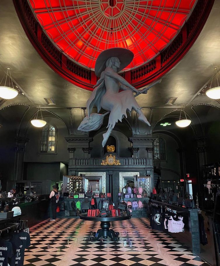 The Blackcraft Cult Salem store is open, and the giant witch statue looks great!