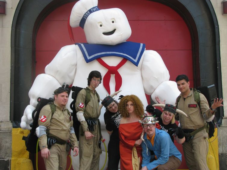 13' Version - Ghostbusters HQ in NYC photo-shoot